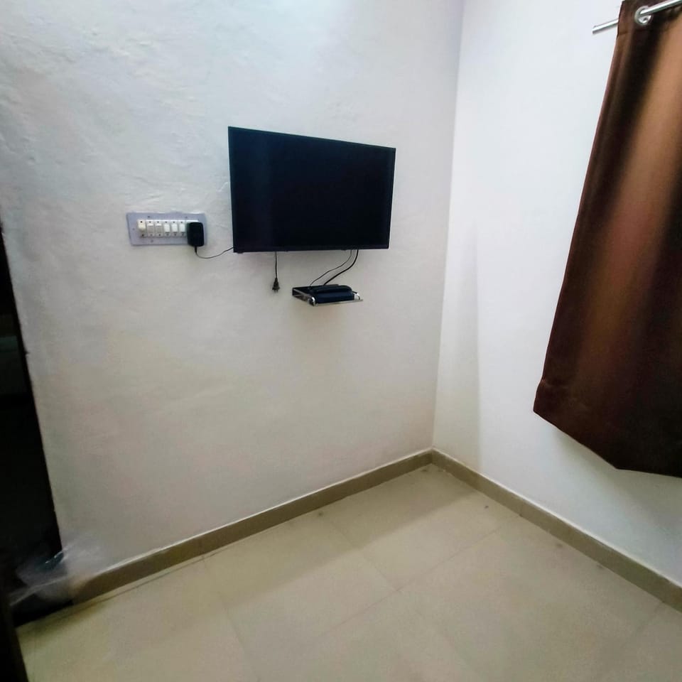 Luxury 2BHK - Near Station and Metro - Sirav Stays Apartment in Jaipur