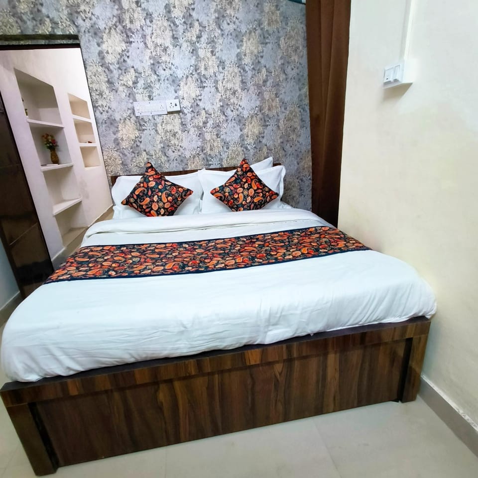 Luxury 2BHK - Near Station and Metro - Sirav Stays Apartment in Jaipur