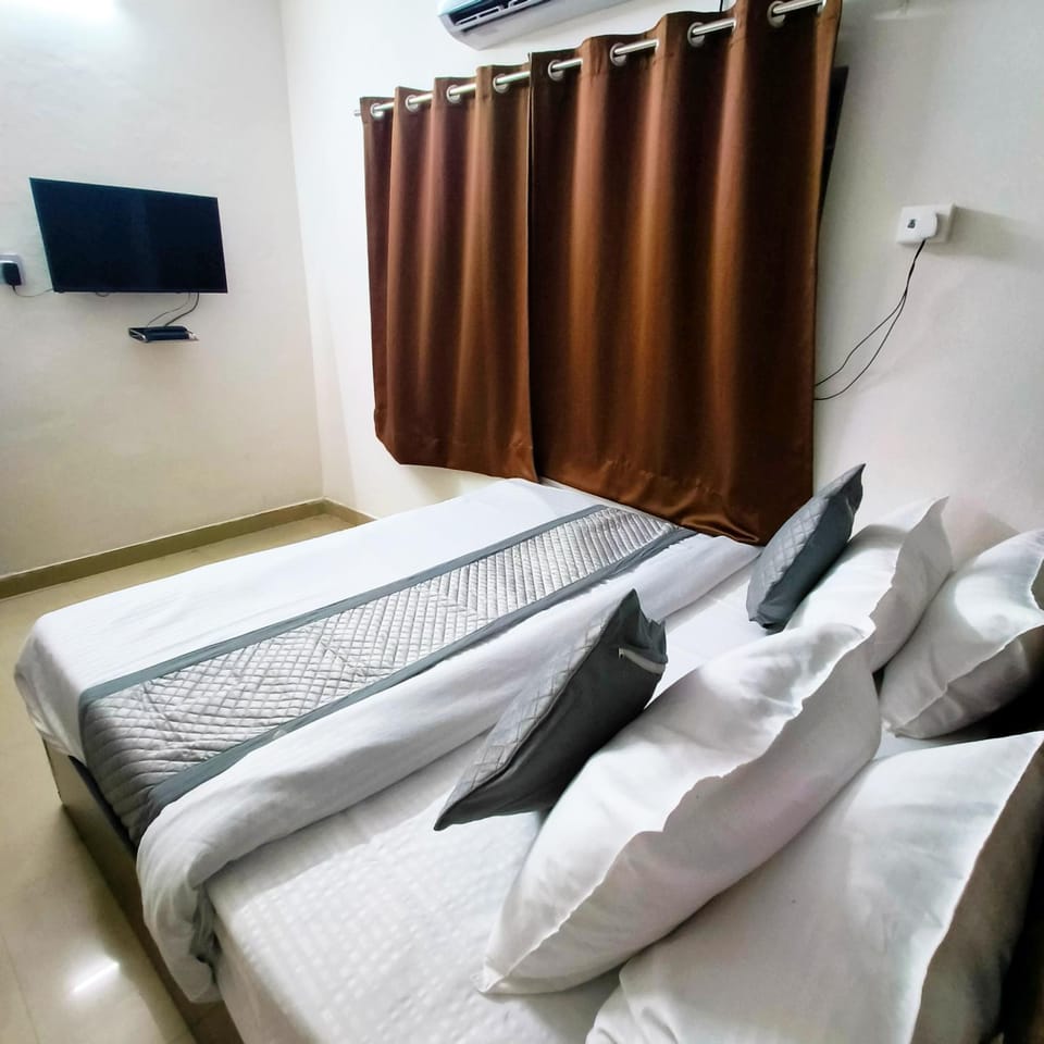 Luxury 2BHK - Near Station and Metro - Sirav Stays Apartment in Jaipur