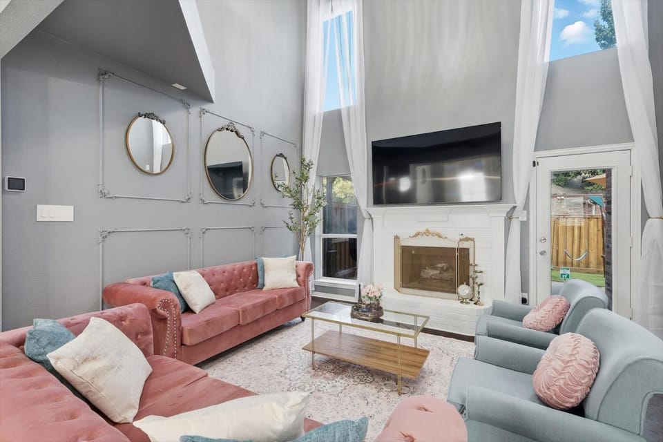 TV and multimedia, Living room, Seating area