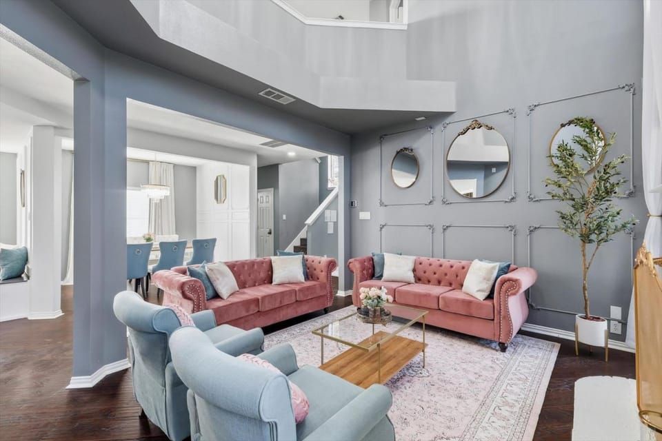 Living room, Seating area