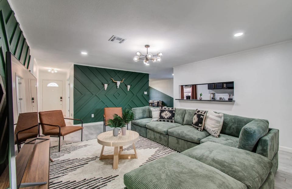 TV and multimedia, Living room, Seating area