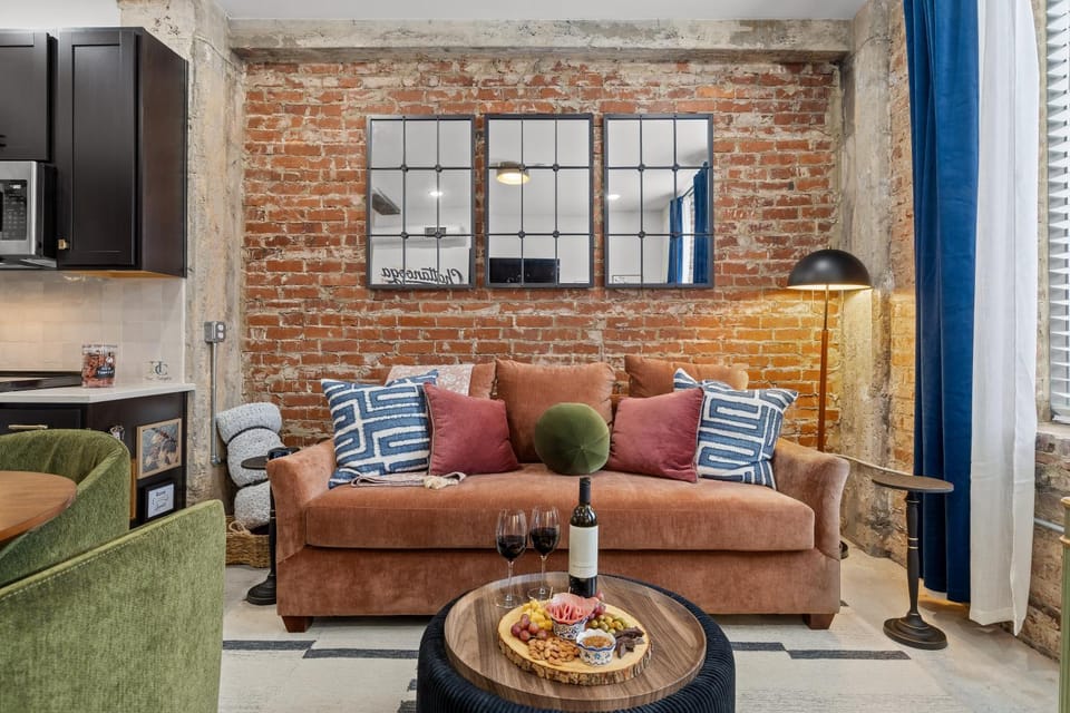 Historic 1915 Building | 2BR 2BA | Free Parking Apartment in Chattanooga
