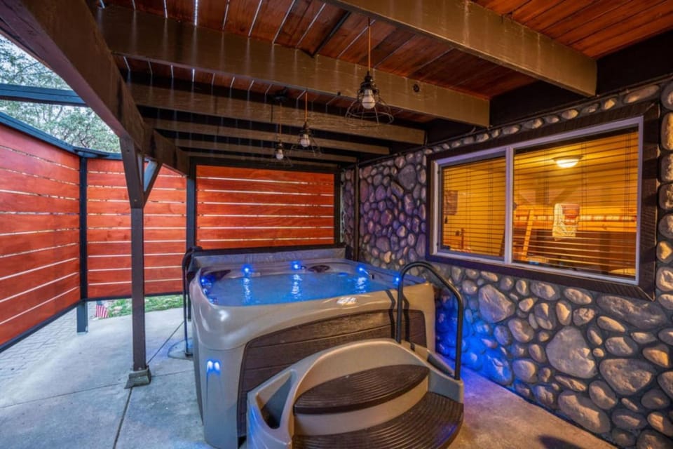 Hot Tub