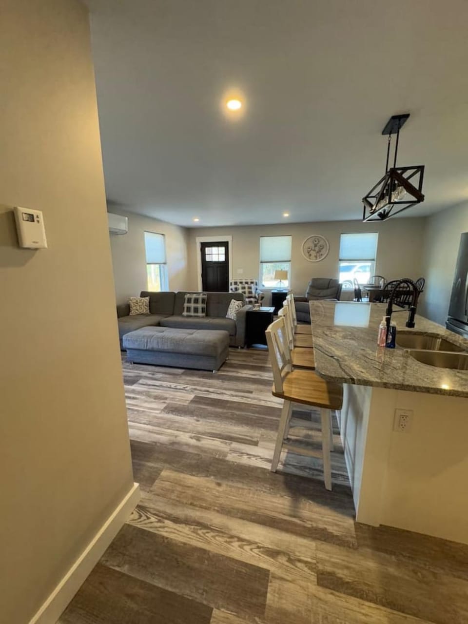 Cozy 3 BR 2 Bath Sleeps 8 Quiet Apartment in Penobscot