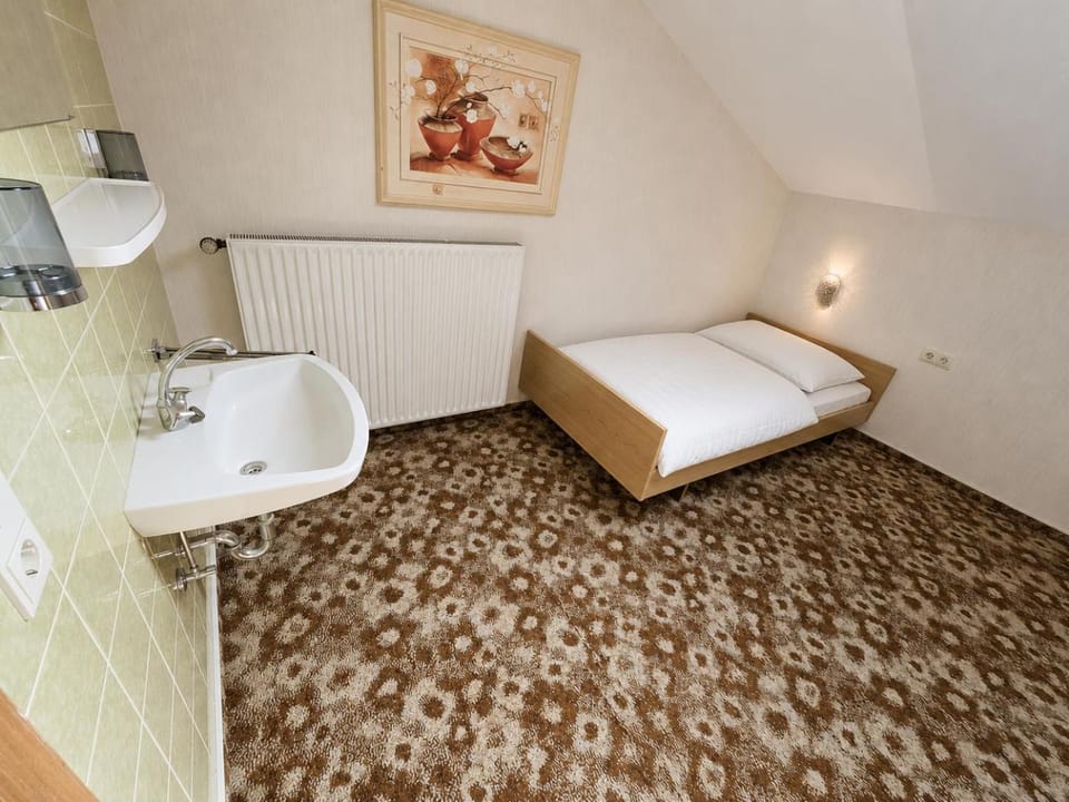 GreenHell Stays Monteur - Nürburg Bed and Breakfast in Ahrweiler