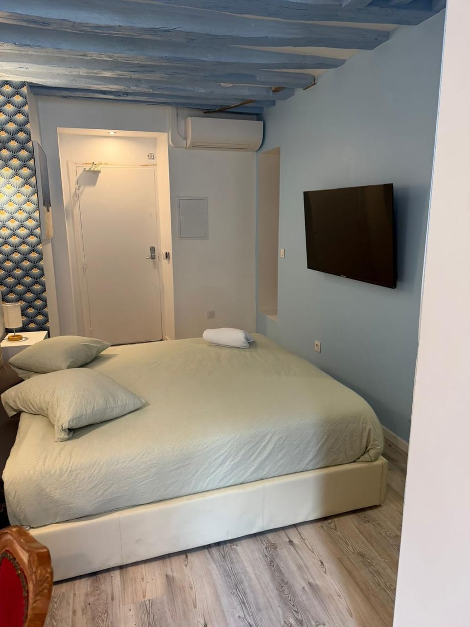 Chambre privée Moret Sur Loing Apartment in Île-de-France