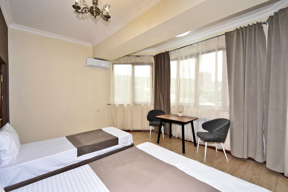 Bedroom, air conditioner