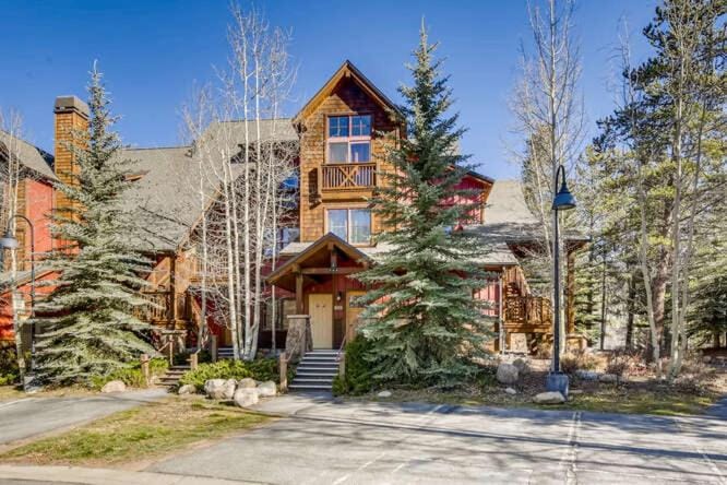 Property building, Spring, Day, Natural landscape