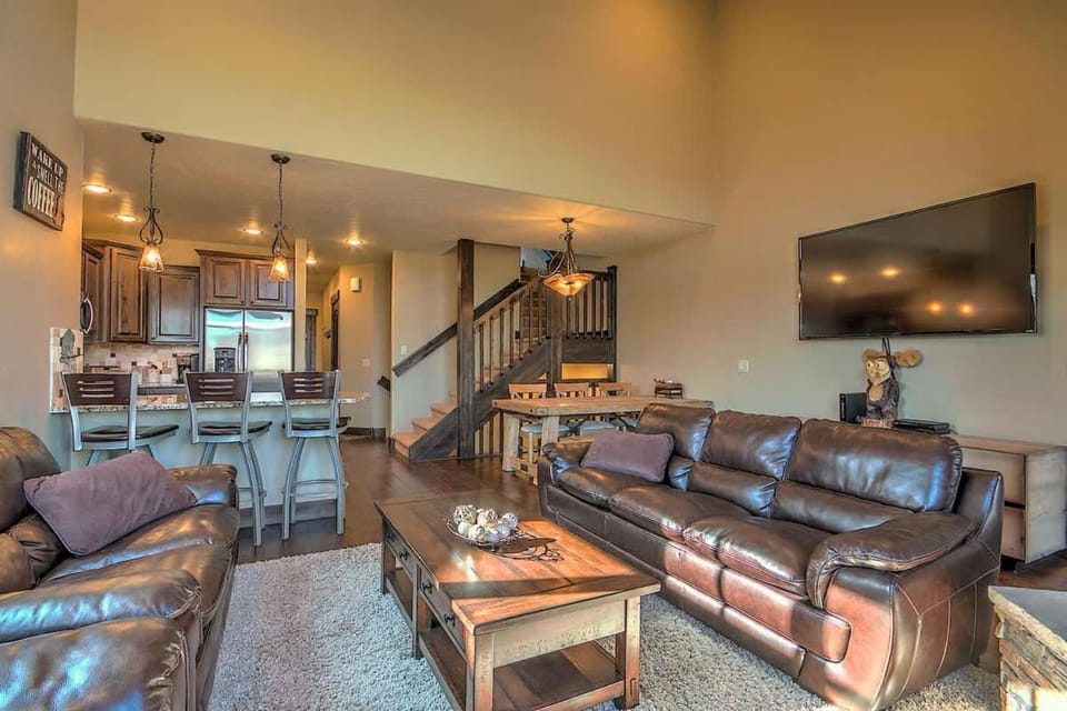 TV and multimedia, Living room, Seating area