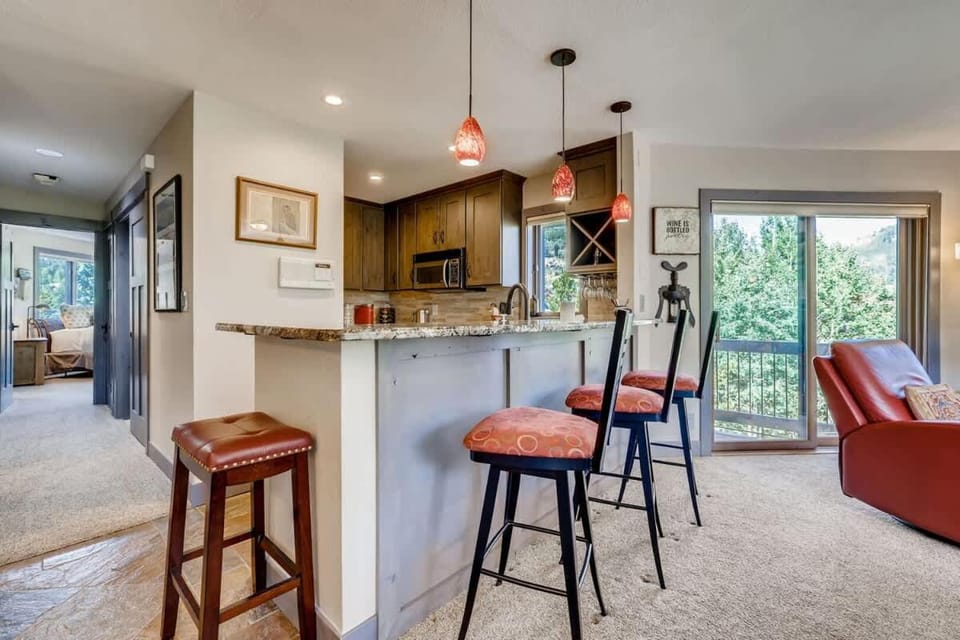 Kitchen or kitchenette, kitchen