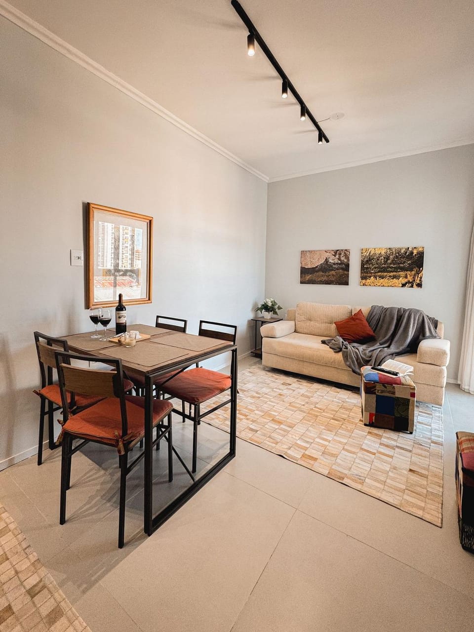 Living room, Dining area