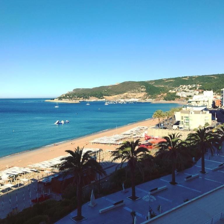 NEW - Casa Rocha Apartment in Sesimbra