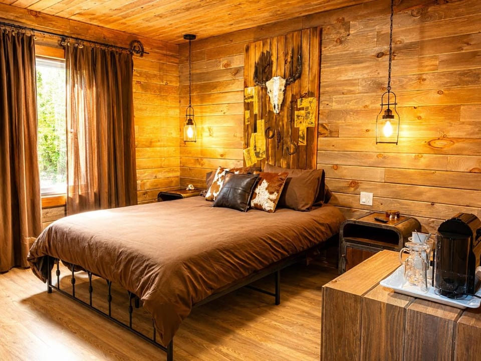Wickiup Hébergement Bed and Breakfast in La Tuque