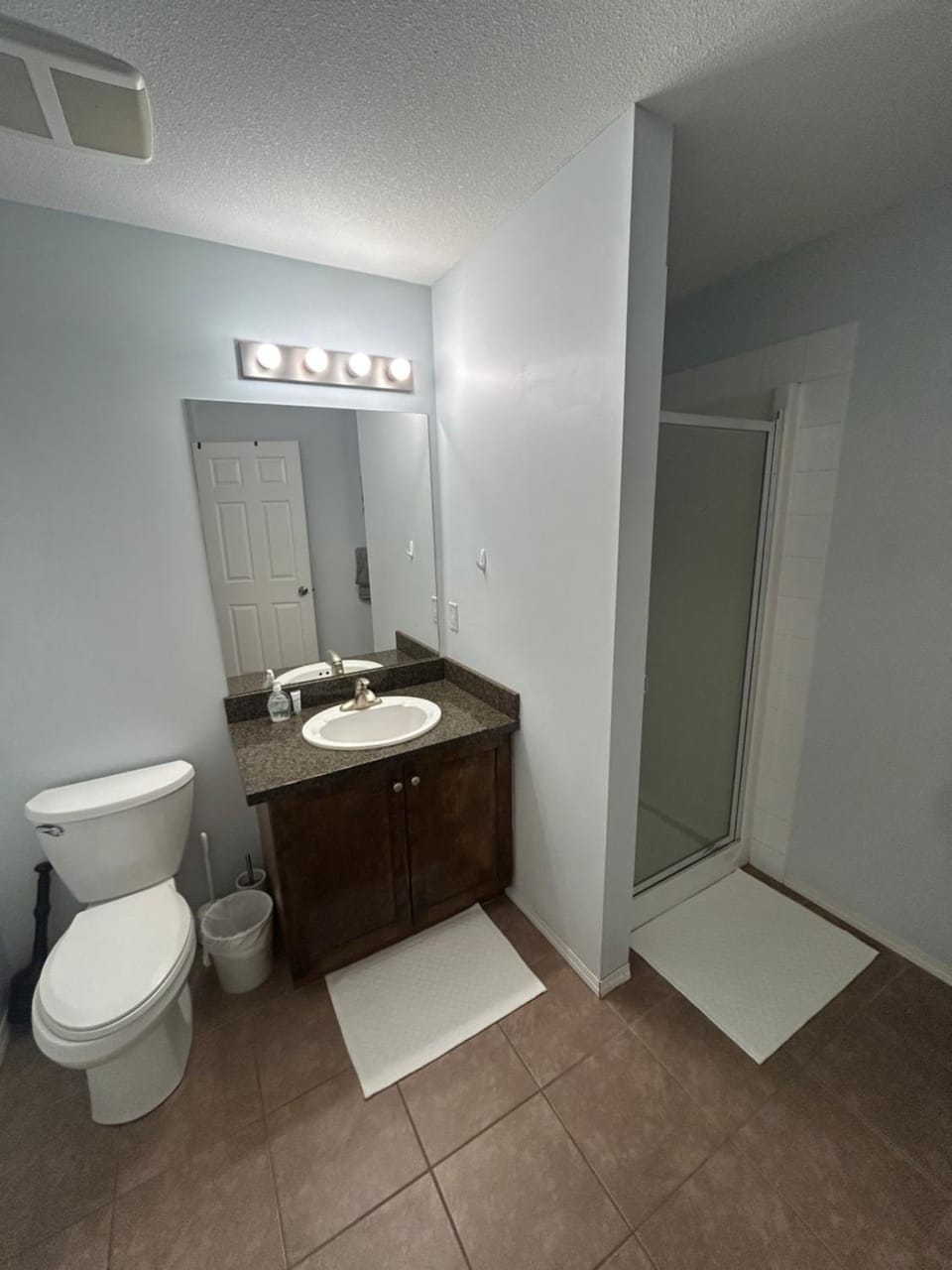 Pinnacle Pointe Resort By YLW Vacation Rentals Apartment in Kelowna