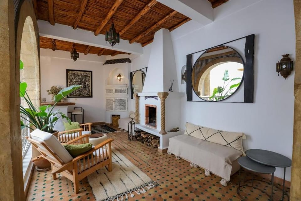Dar Mestoura Bright Riad Terraces with Sea View Apartment in Essaouira