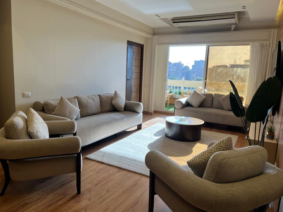 Nile-view 3BR in Zamalek with Terrace Apartment in Cairo