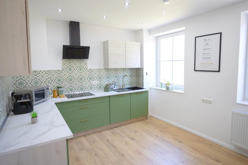 Ferienhaus am Teich, 7 Schlafzimmer, Meutere- und Businesswohnung mit Gemeinschaftsflur, Terrasse House in Lower Saxony, Germany