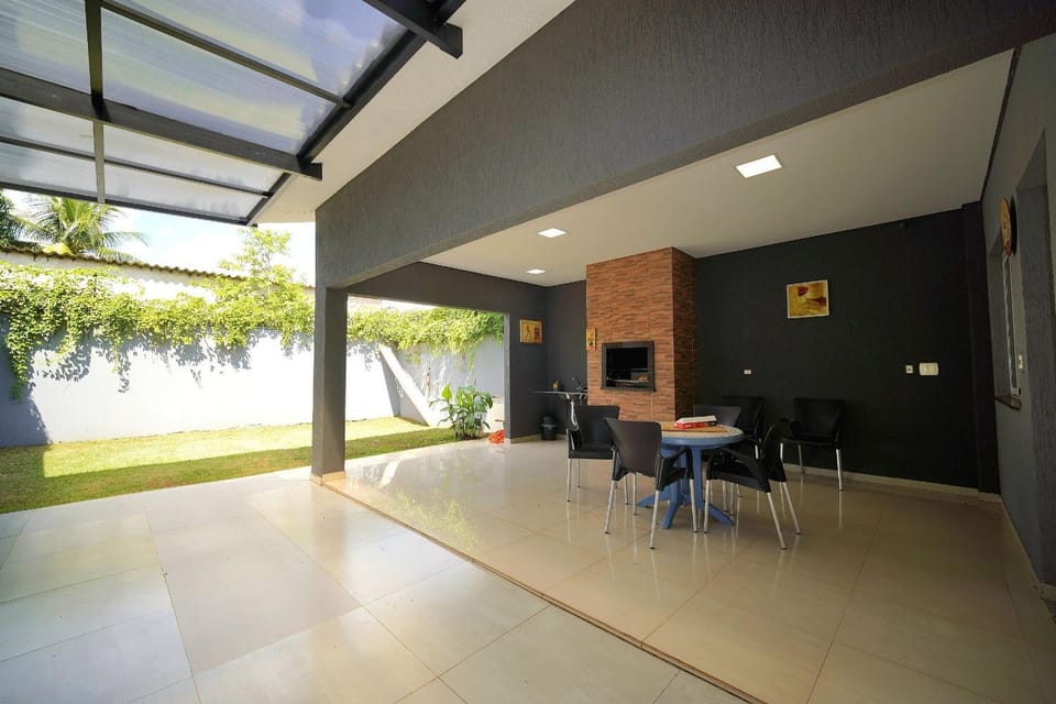 Adriana 51 Sobrado 3 Quartos com quintal ao lado Paraguai House in Foz do Iguaçu