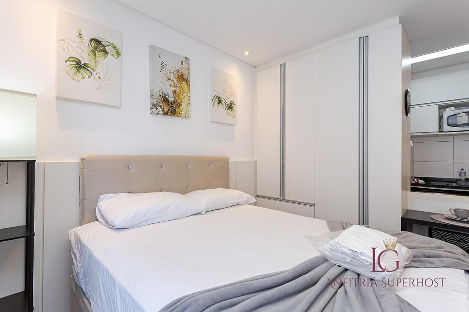 Bed, Kitchen or kitchenette, Photo of the whole room, Bedroom