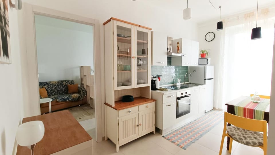 Kitchen or kitchenette, kitchen