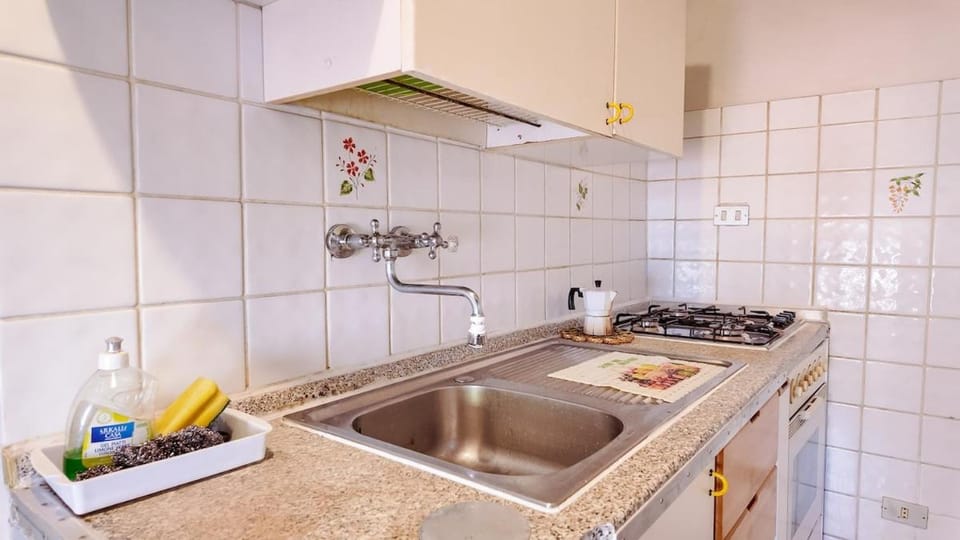 pet friendly, stove