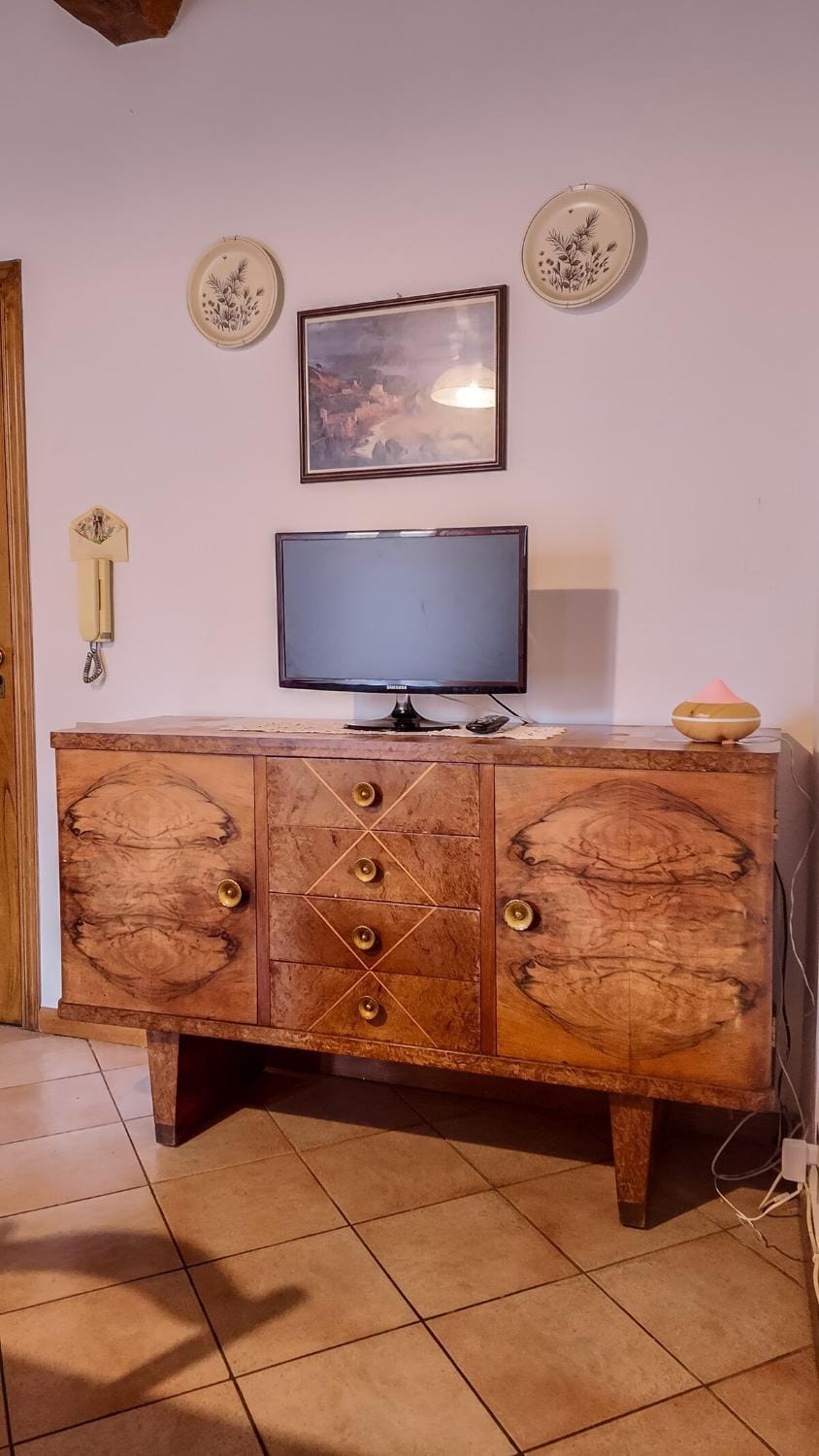 Communal lounge/ TV room, Evening entertainment