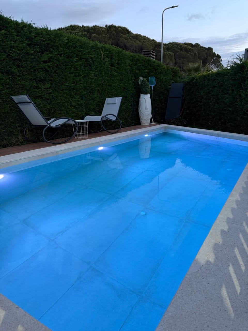 Swimming pool