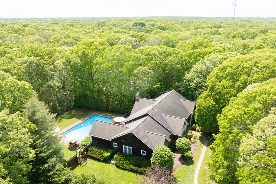 Property building, Natural landscape, Garden, Pool view, Swimming pool