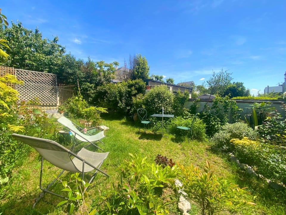 Spring, Day, Natural landscape, Summer, Garden, View (from property/room), Decorative detail, Garden view, heating, internet, sunbed