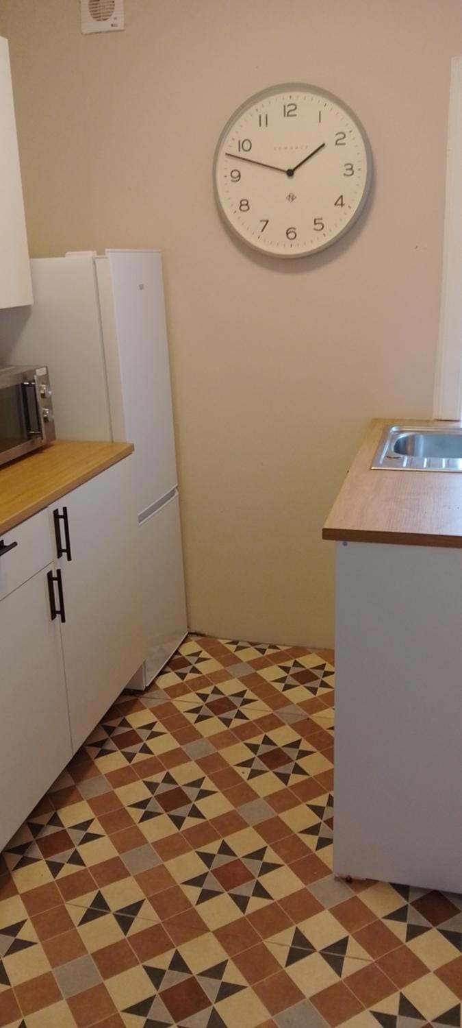 Kitchen or kitchenette, kitchen
