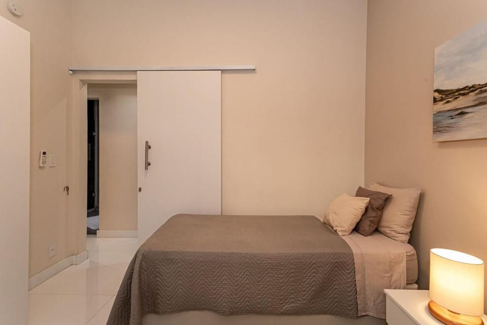 Modern 2BD apt in Ipanema Apartment in Rio de Janeiro