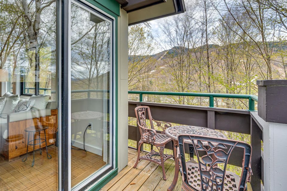 Hike, Explore & Unwind: All-Season Lincoln Retreat House in Lincoln