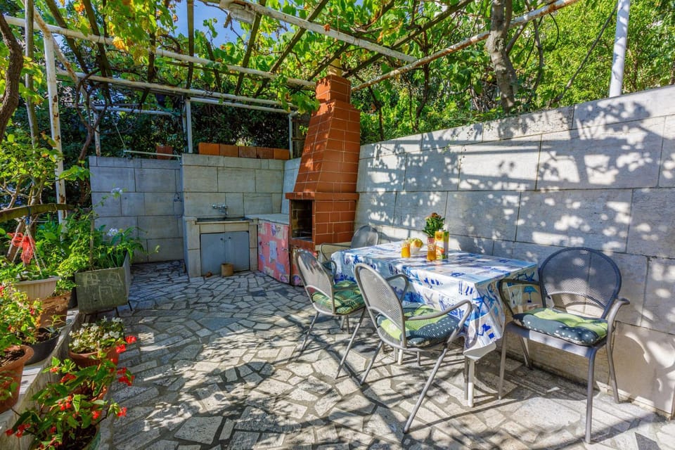 BBQ facilities, Balcony/Terrace