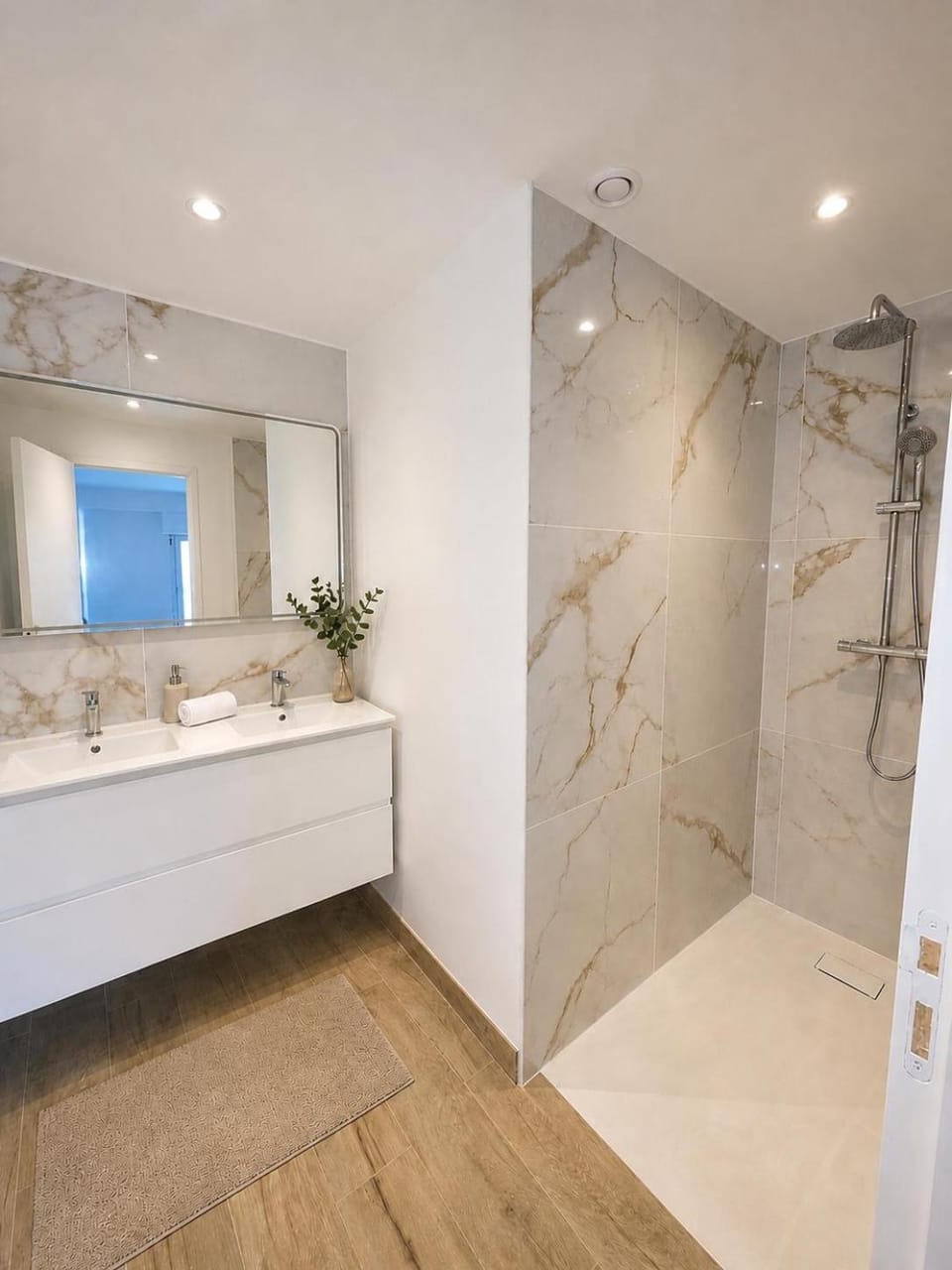 Appartement de charme avec extérieur Apartment in Pays de la Loire