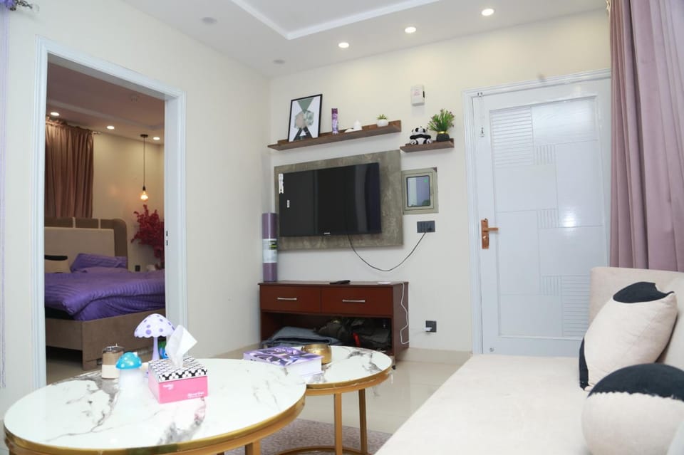 TV and multimedia, Photo of the whole room, Seating area