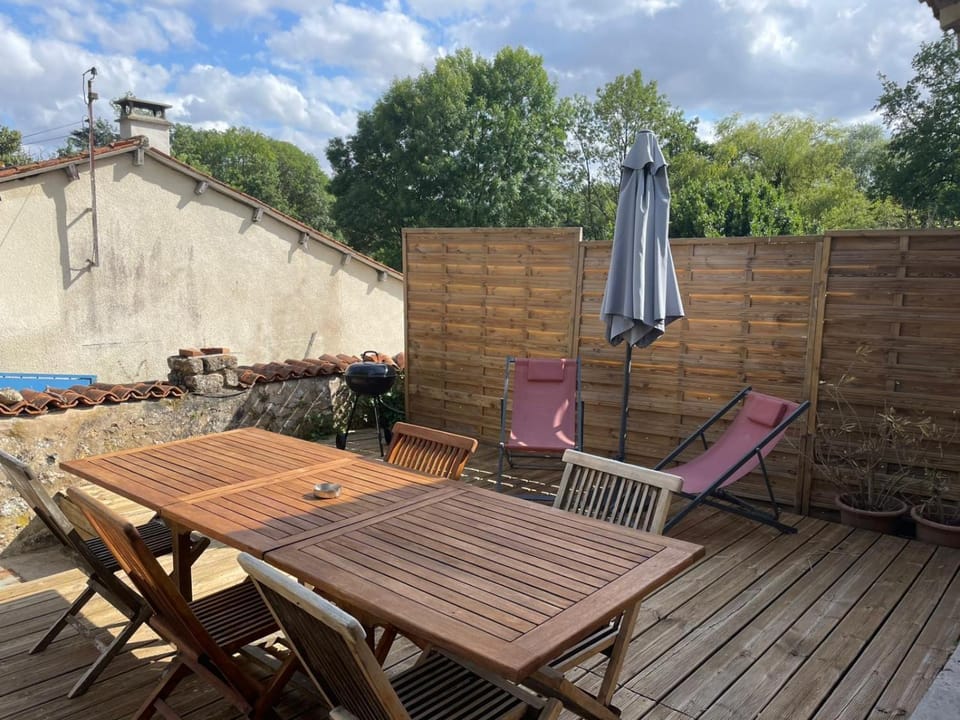 Patio, Balcony/Terrace