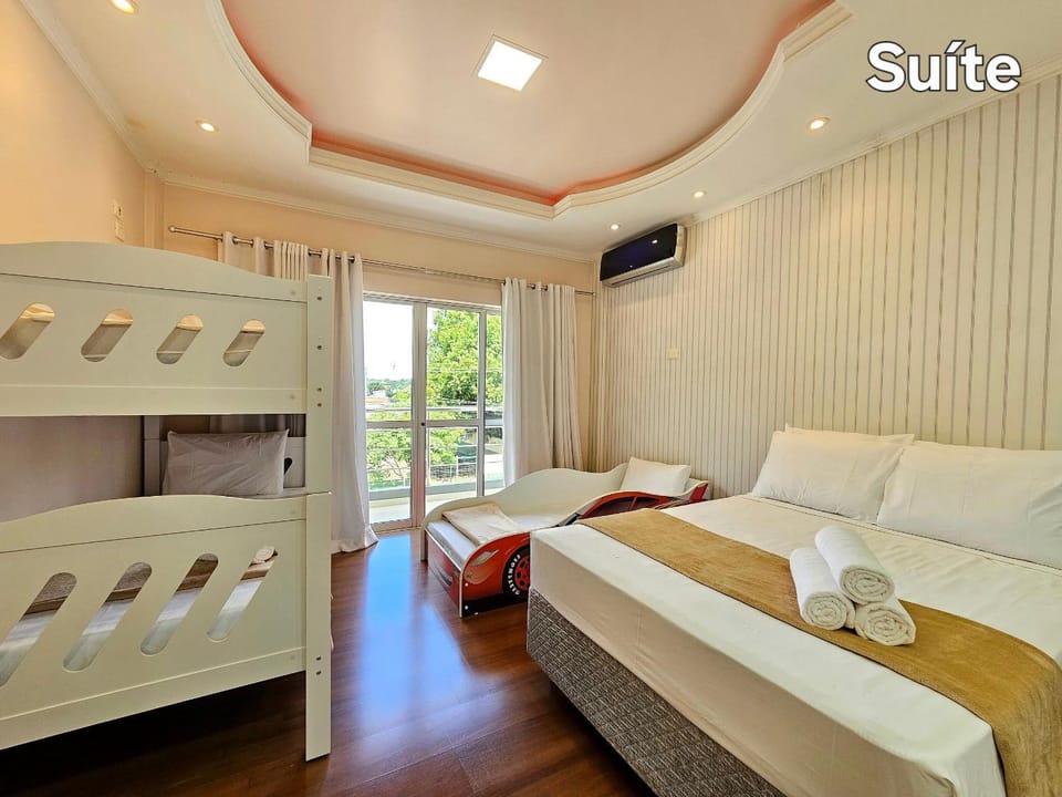 Alto Padrão quarto térreo, no centro de Foz House in Foz do Iguaçu