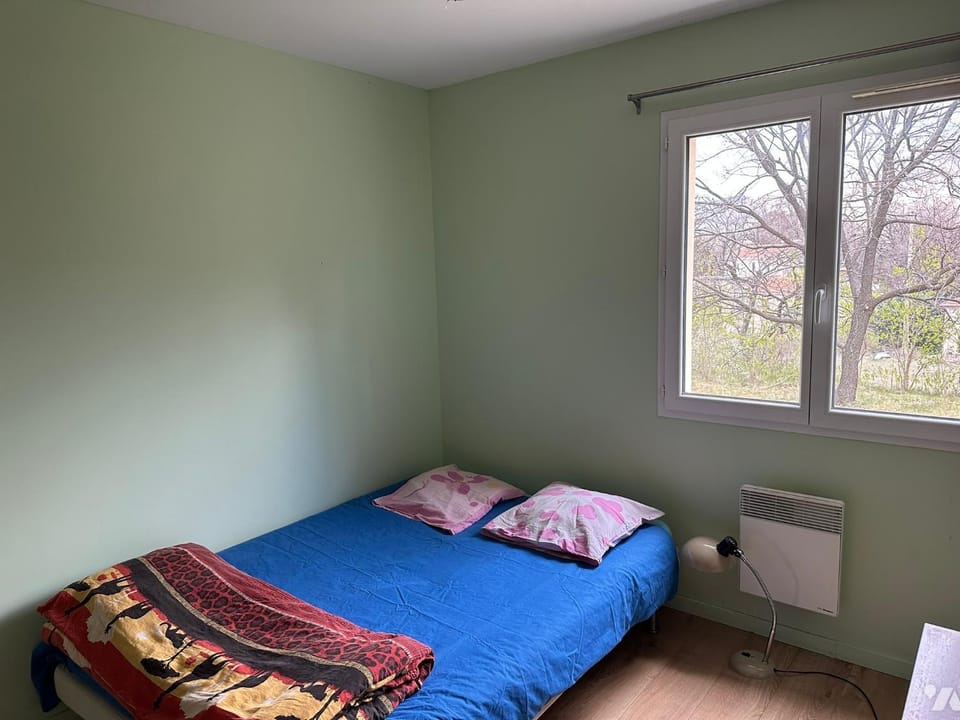 Chambre à louer dans villa ou Location maison entière Vacation rental in Dieulefit