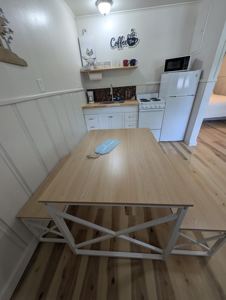 Kitchen or kitchenette, Dining area, oven, pet friendly, stove