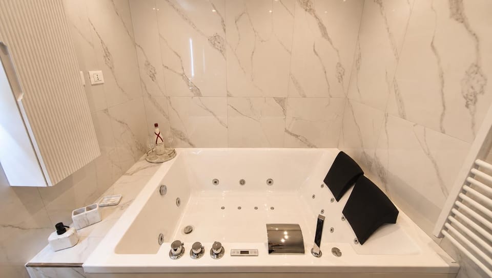 Bathroom, Bath