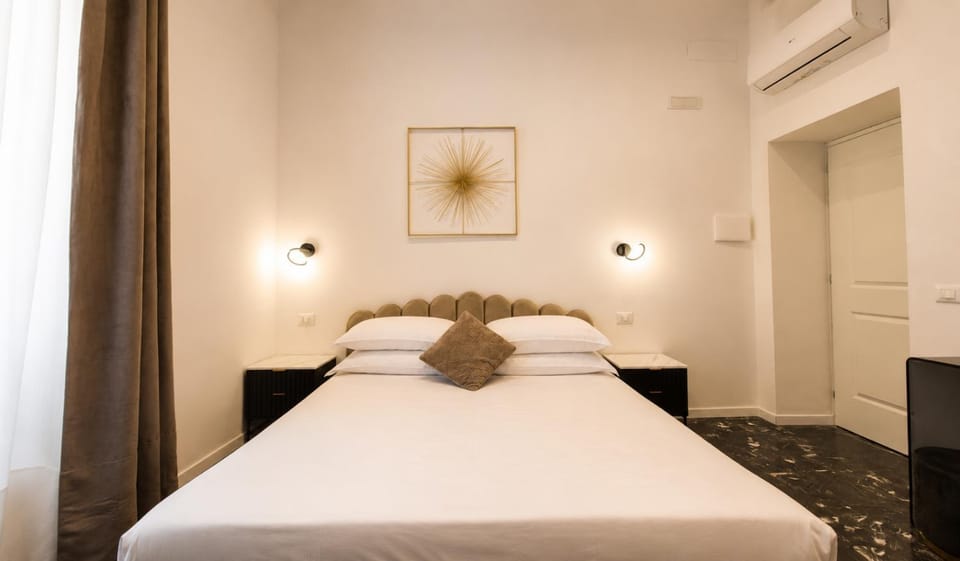 Bed, Photo of the whole room, Bedroom, air conditioner
