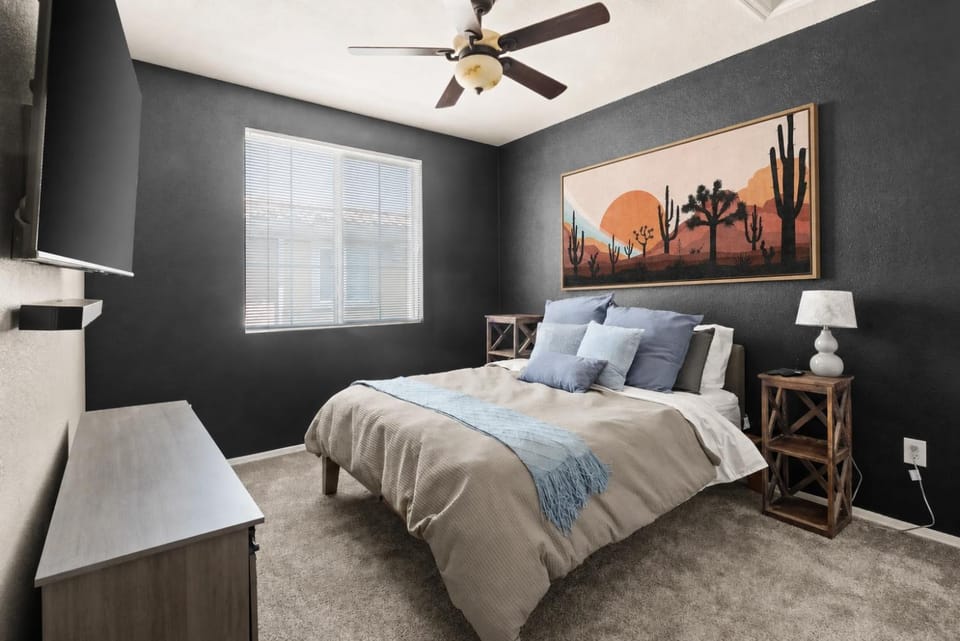 Luxury Cave Creek Townhome 2 King Beds Pool Hot Tub Near Golf & TPC Apartment in Phoenix