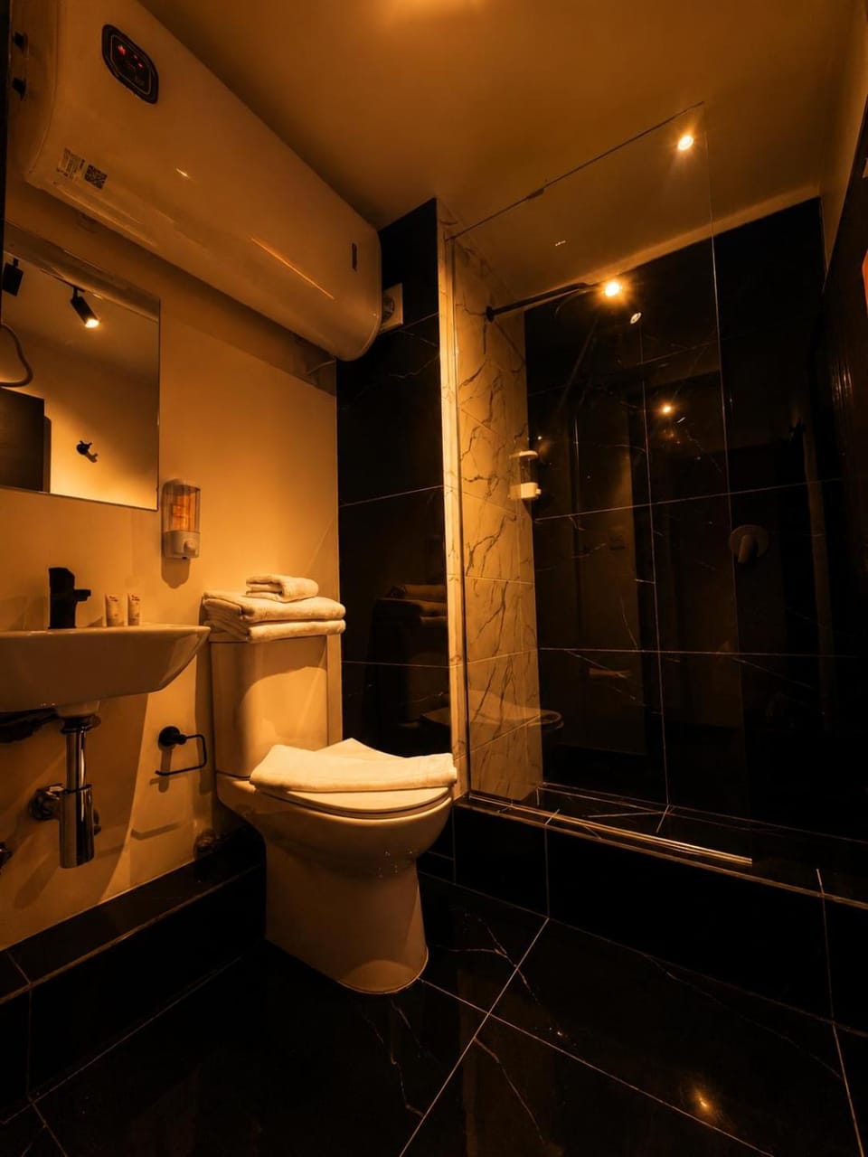 Lisboa, un lugar para tus fantasias Love hotel in Santiago