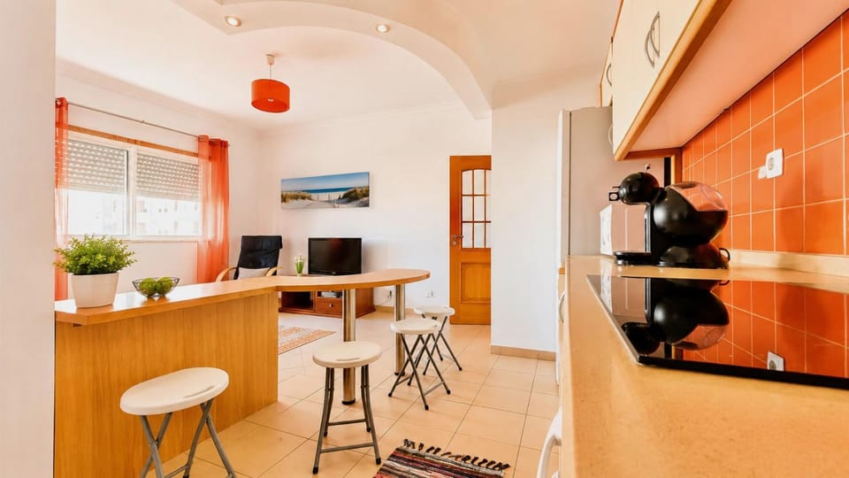 TV and multimedia, Kitchen or kitchenette, Dining area, oven