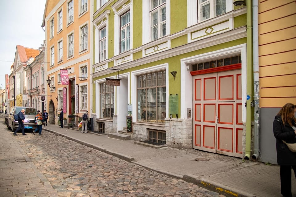 Property building, Street view