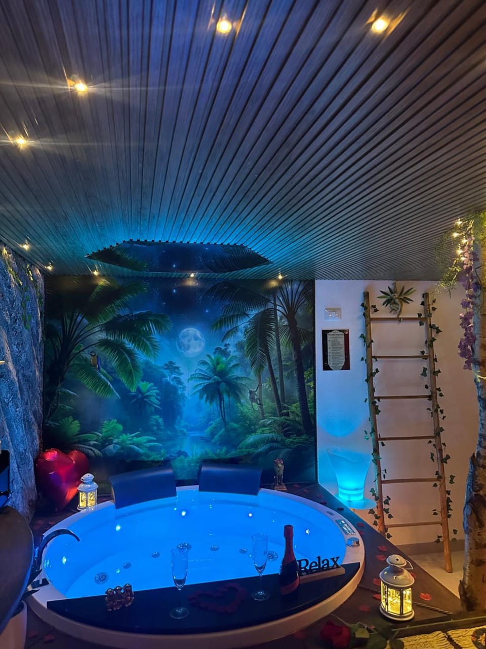 Moonlight Jungle Suit Luxury experience Apartment in Avola