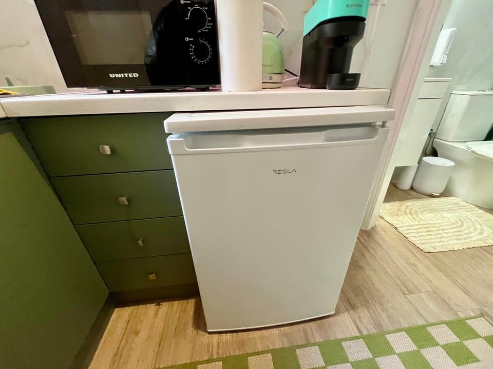 Golden Lora - MDY Urban Stay Apartment in Athens