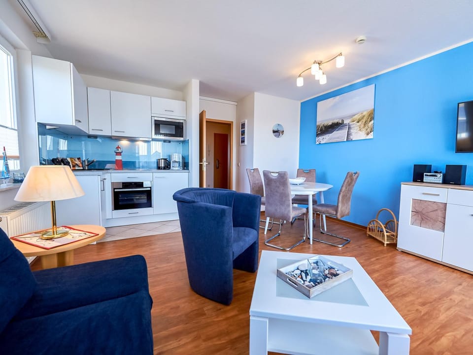 Kitchen or kitchenette, Living room, Dining area