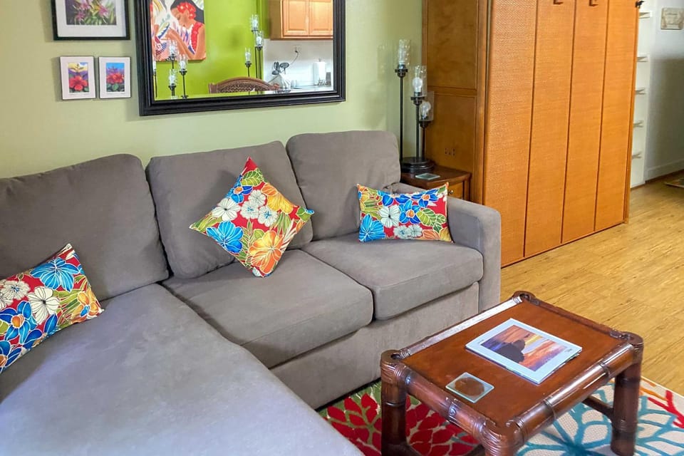 Kailua-Kona Group Getaway: 5-Unit Bundle! House in Holualoa